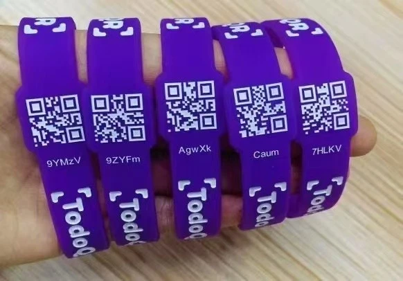 Custom Silicone Bracelet suppliers